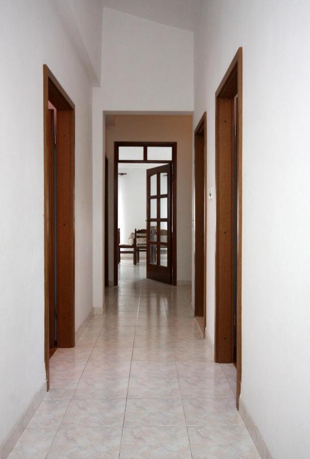 Apartments With A Parking Space Kastel Stafilic, Kastela - 5219 Екстер'єр фото